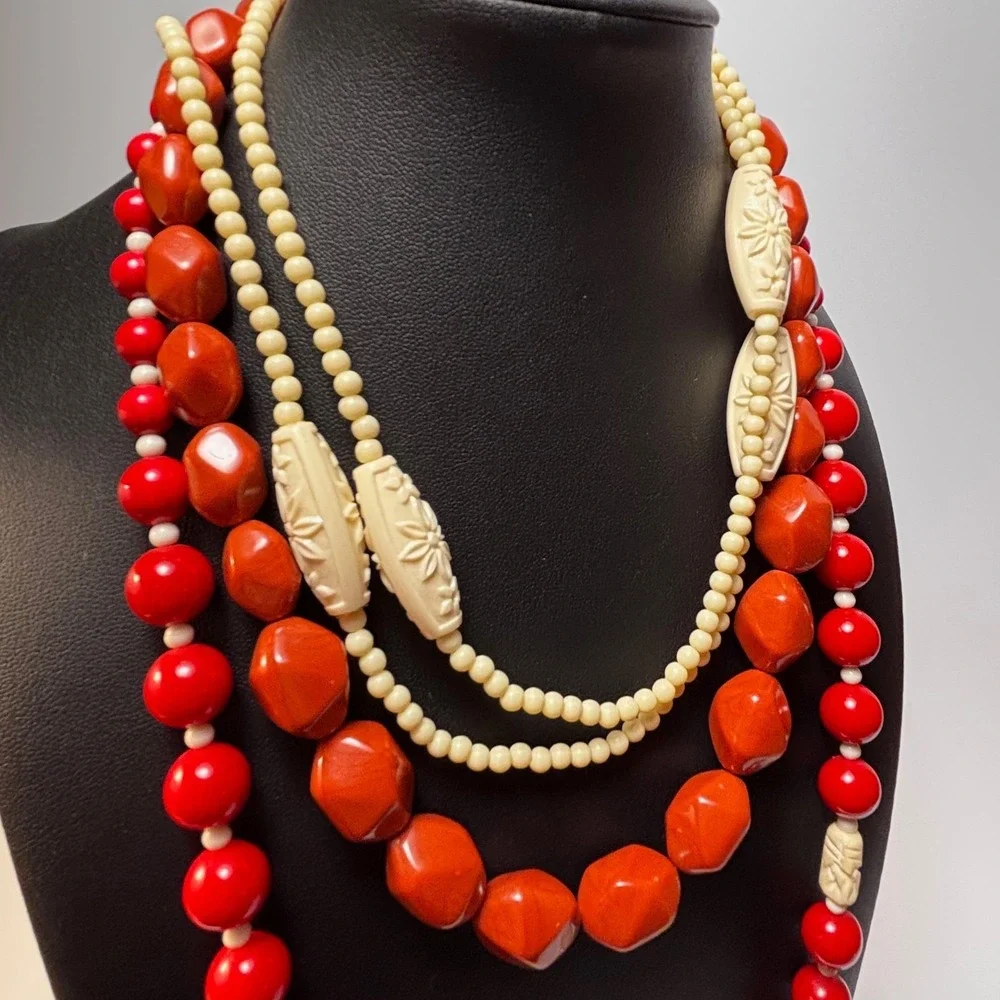 Necklace Lot Goth Witchy Boho Black Red Vintage Acrylic Beads Floral Elephants - Picture 5 of 10